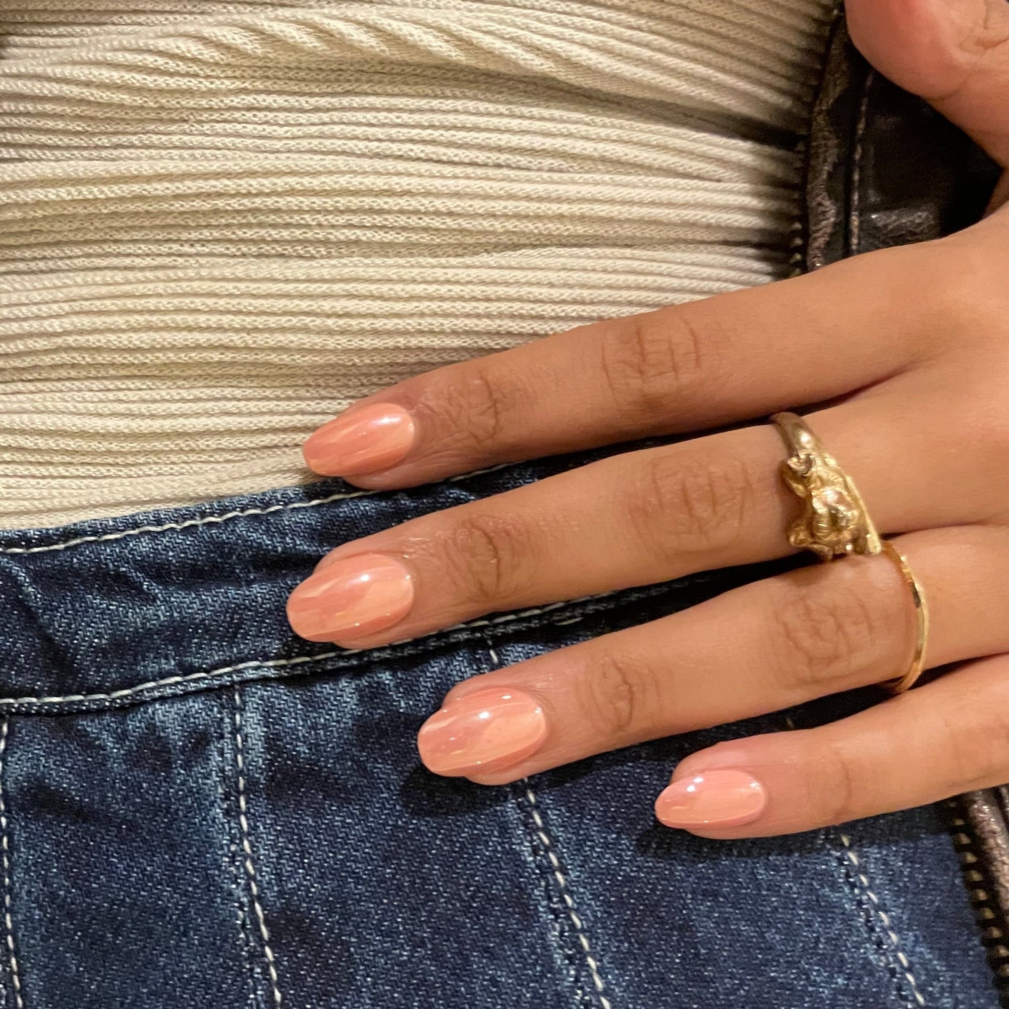 Isla Chrome Oval Nails