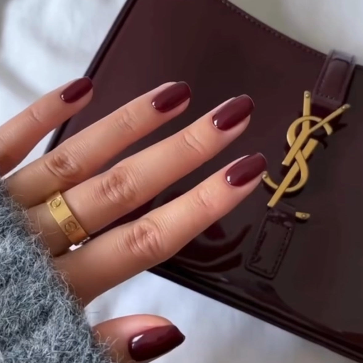 Wine Oval Nails